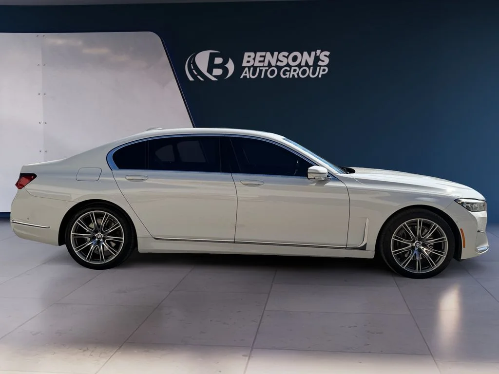 Used 2022 White BMW 740i image 6