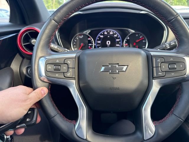 Used 2022 Black Chevrolet RS image 10