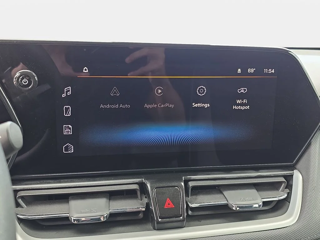 Certified Used 2025 Mosaic Black Metallic Chevrolet LT image 18
