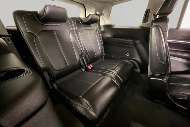 Used 2022 Gray Jeep Limited image 21