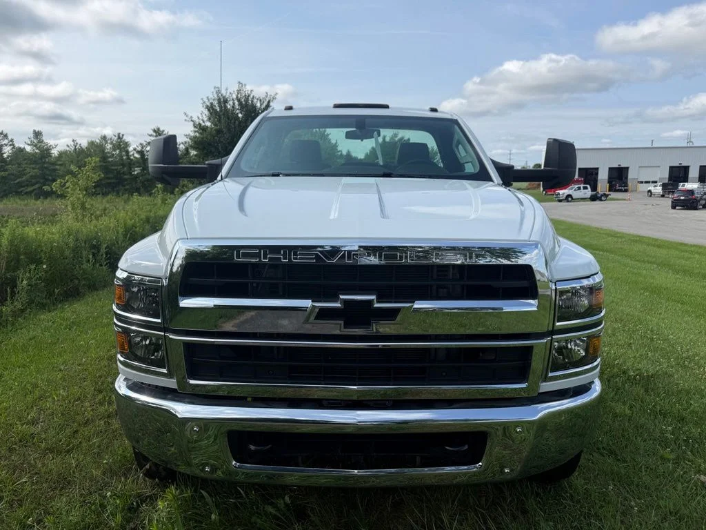 Used 2024 White Chevrolet Work Truck image 8