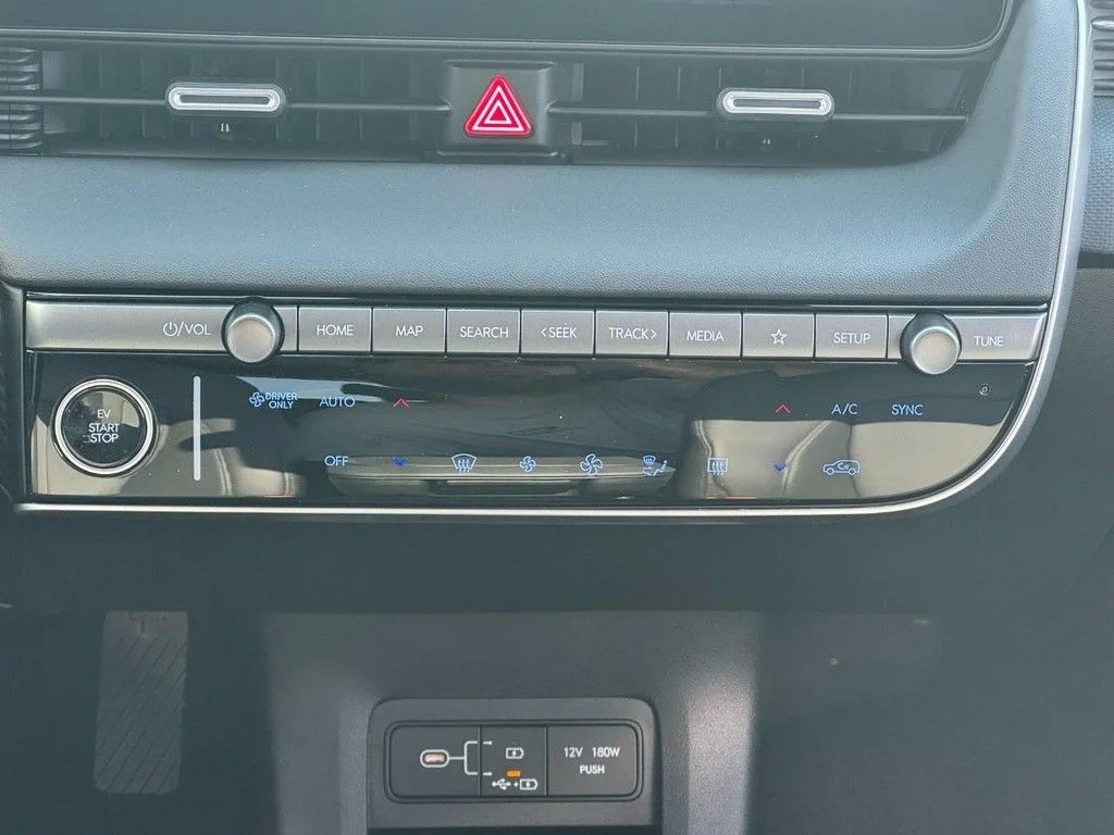 2025 Hyundai IONIQ 5 SEL - Photo 9