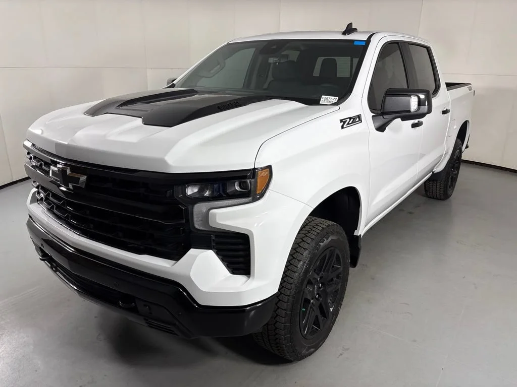 New 2026 Summit White Chevrolet LT Trail Boss image 5