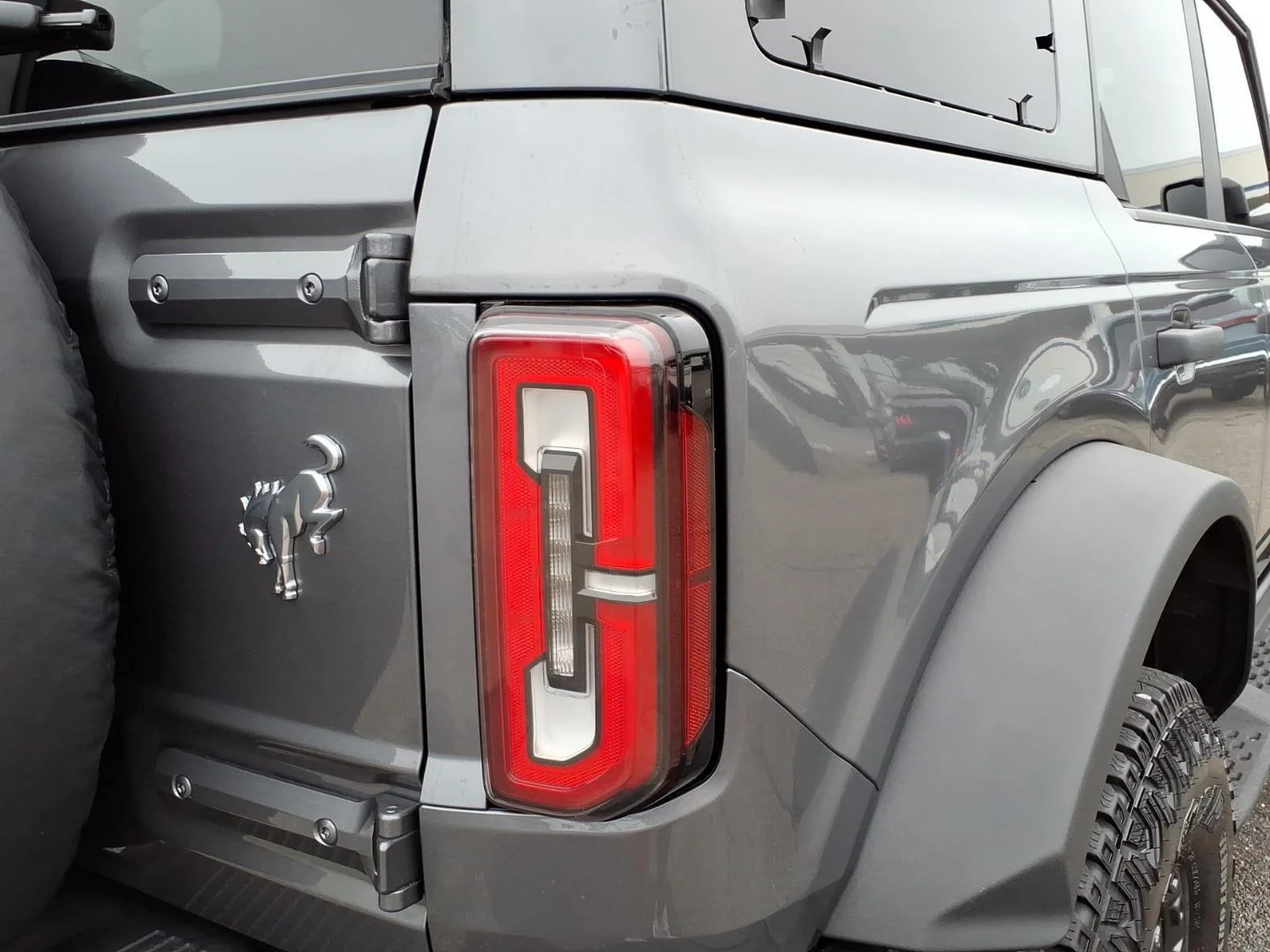 Used 2025 Carbonized Gray Metallic Ford Badlands image 17