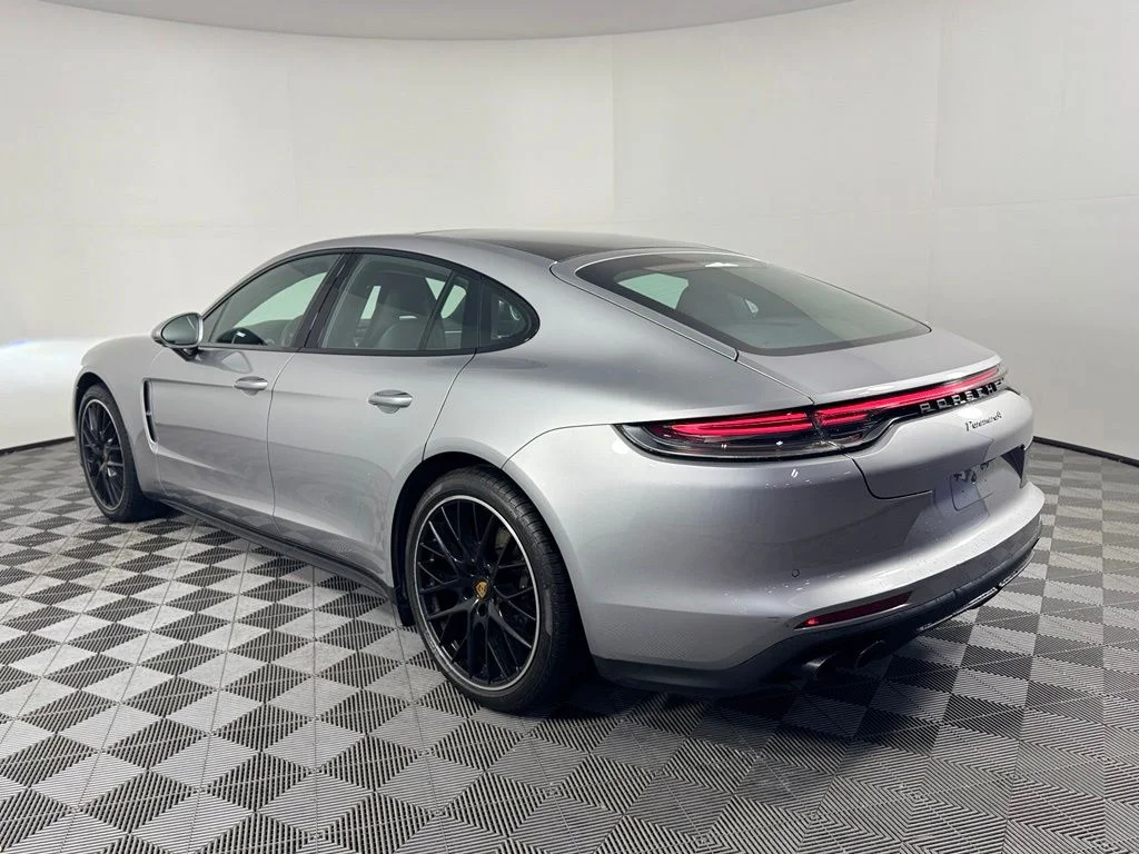 Used 2023 Silver Porsche 4 image 7