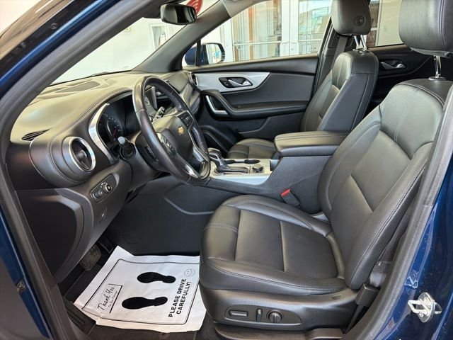 Used 2022 Blue Glow Metallic Chevrolet LT image 17