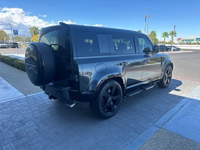 Certified Used 2025 Gray Land Rover V8 image 5