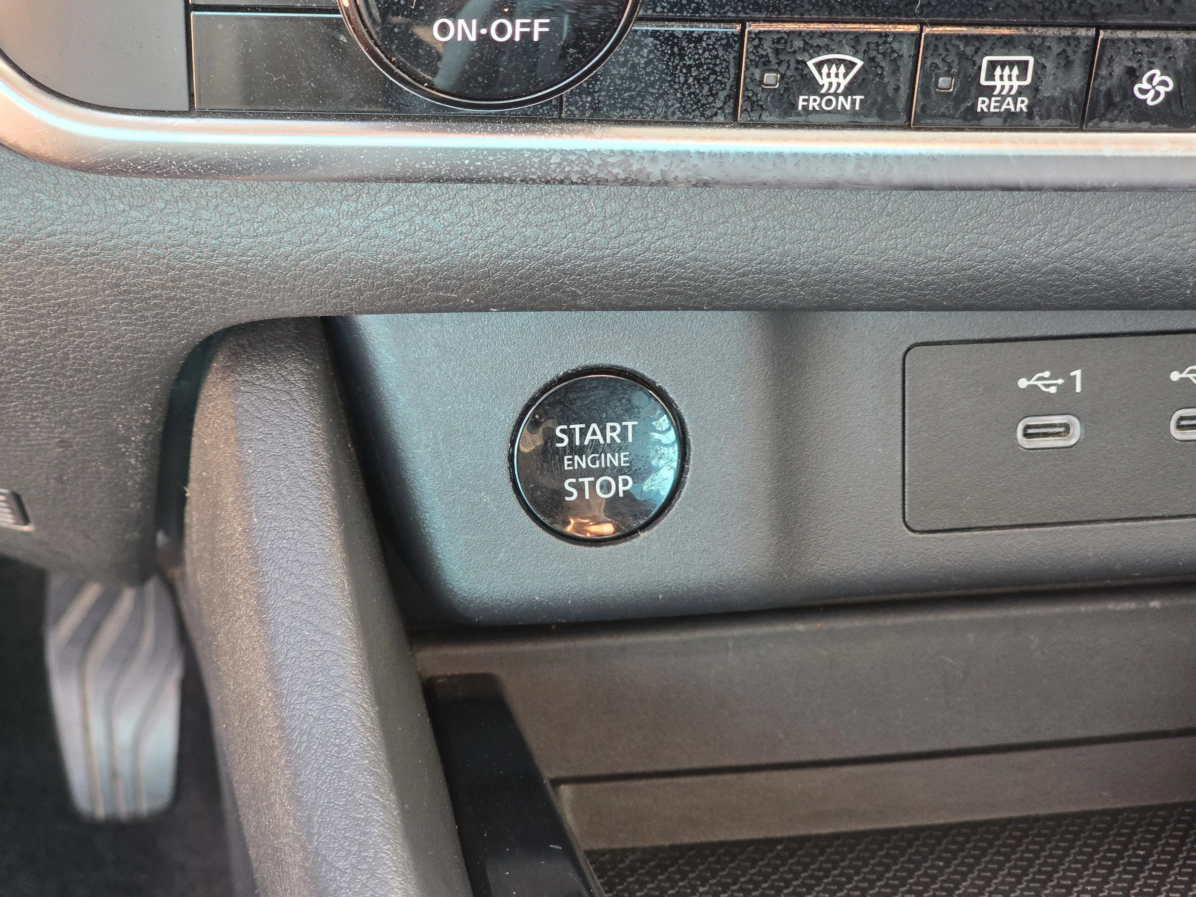 Certified Used 2025 Brilliant Silver Metallic Nissan SV image 27