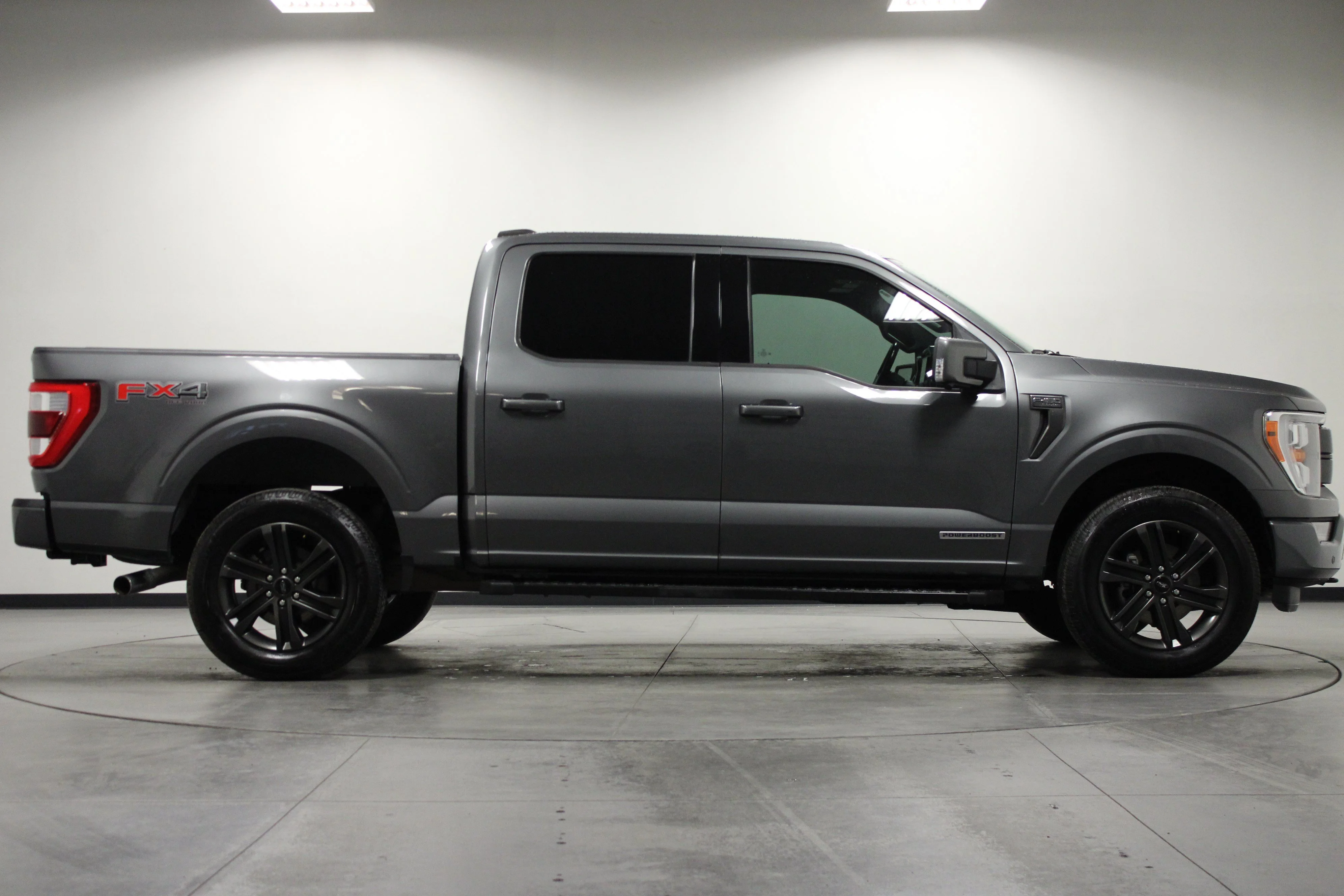 Used 2021 Carbonized Gray Metallic Ford LARIAT image 3