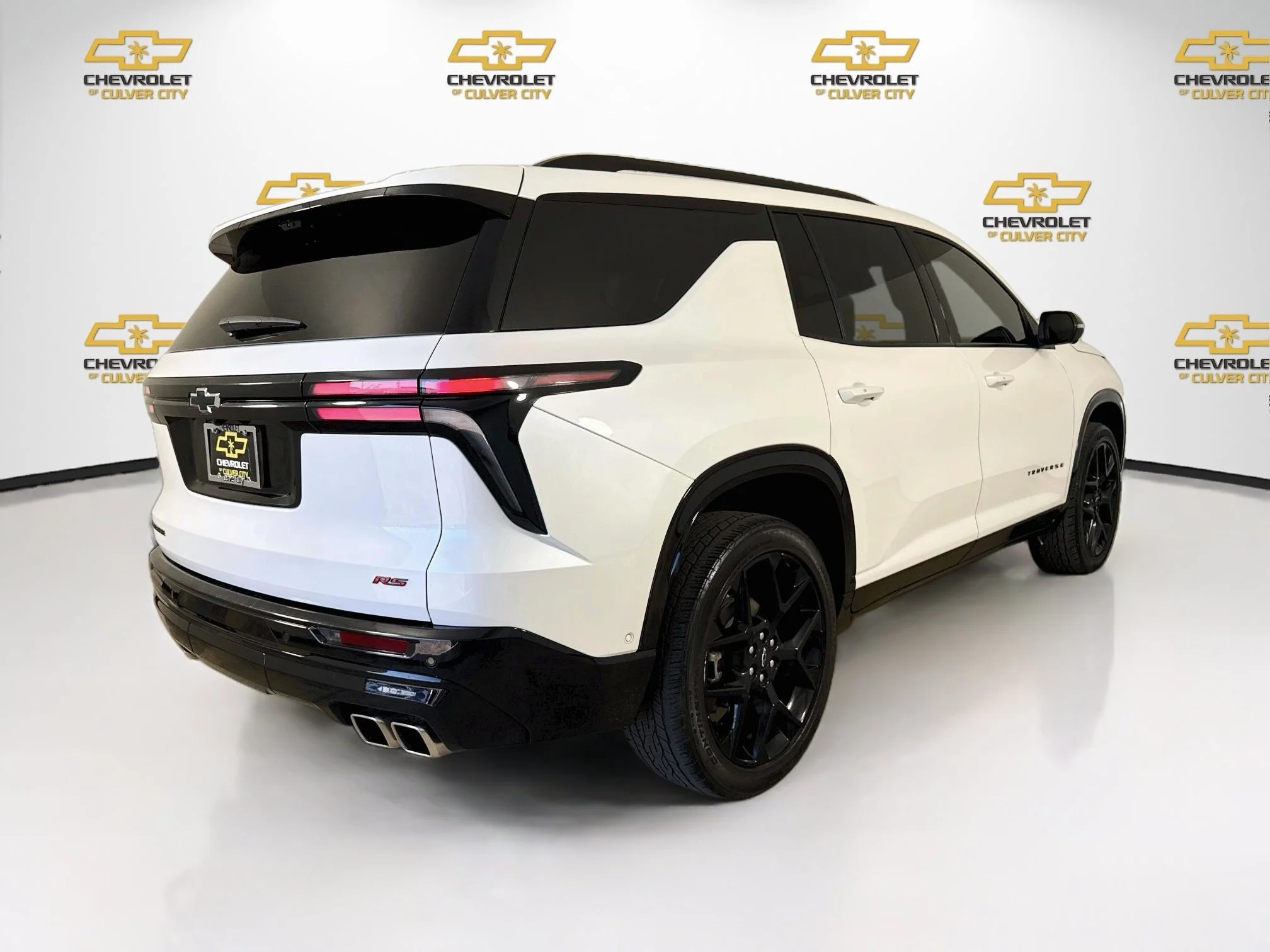 Used 2024 Iridescent Pearl Tricoat Chevrolet RS image 8