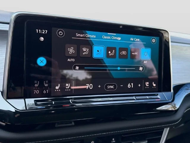 2026 Volkswagen Atlas Cross Sport SE w/Tech - Photo 25