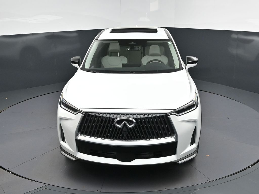Certified Used 2026 White INFINITI PURE image 38