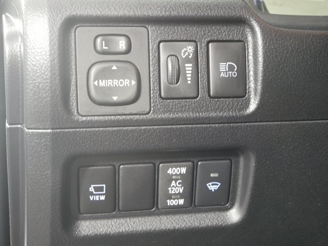 Certified Used 2023 Blizzard Pearl Toyota Limited image 27