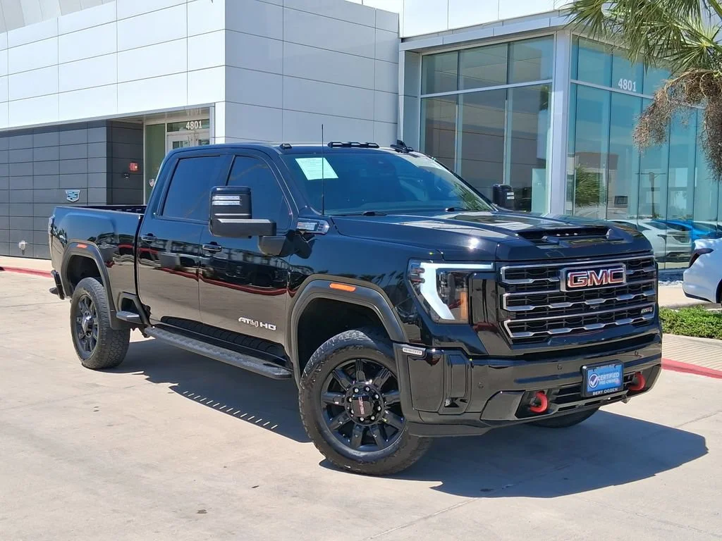 Used 2025 Onyx Black GMC AT4 image 1
