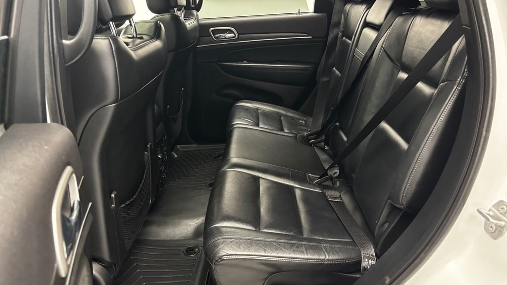 Used 2018 White Jeep Limited image 37