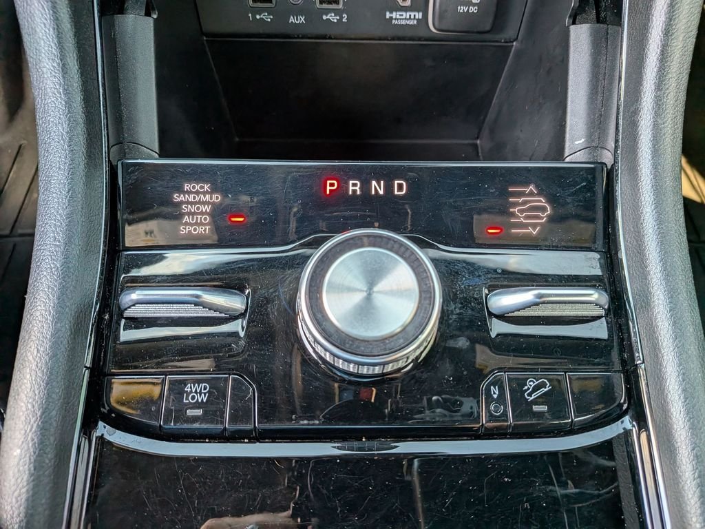 Used 2023 White Jeep Overland image 24