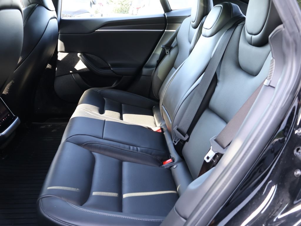 Used 2022  Tesla Plaid image 12