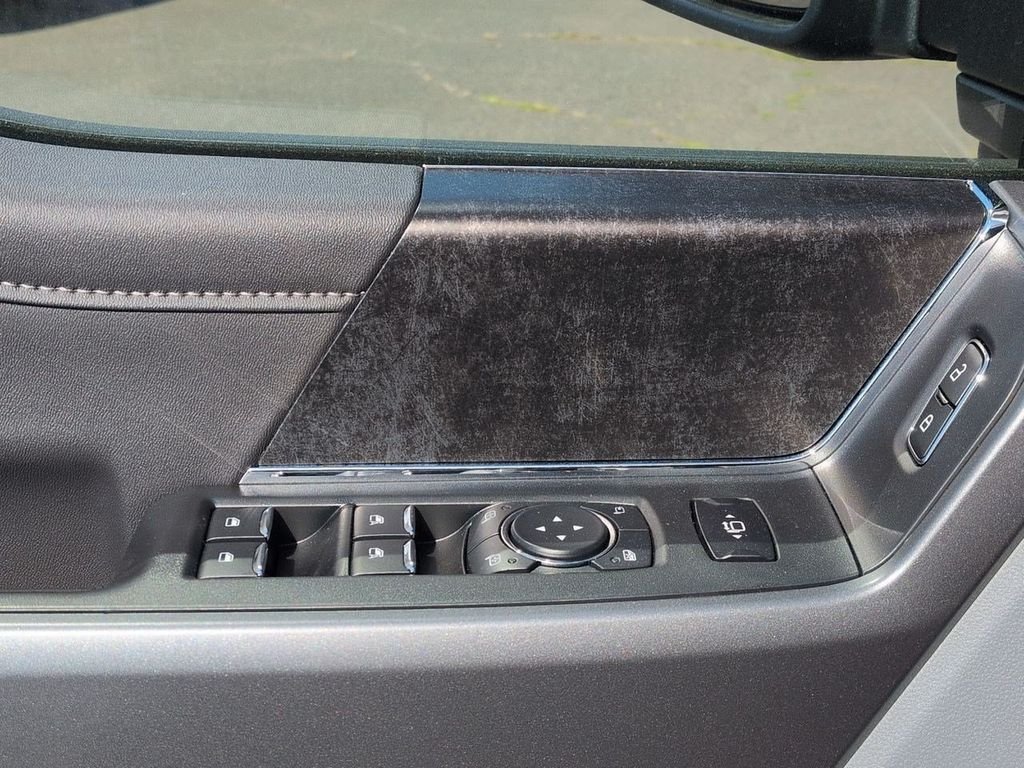 New 2026 Oxford White Ford F-250® XLT image 45