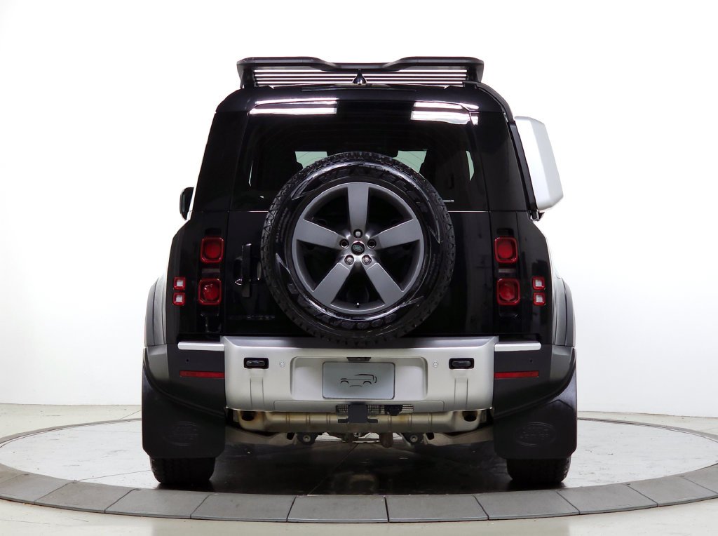 Certified Used 2025 Gray Land Rover S image 4