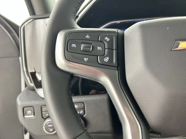 New 2026 Summit White Chevrolet LT (2FL) image 12