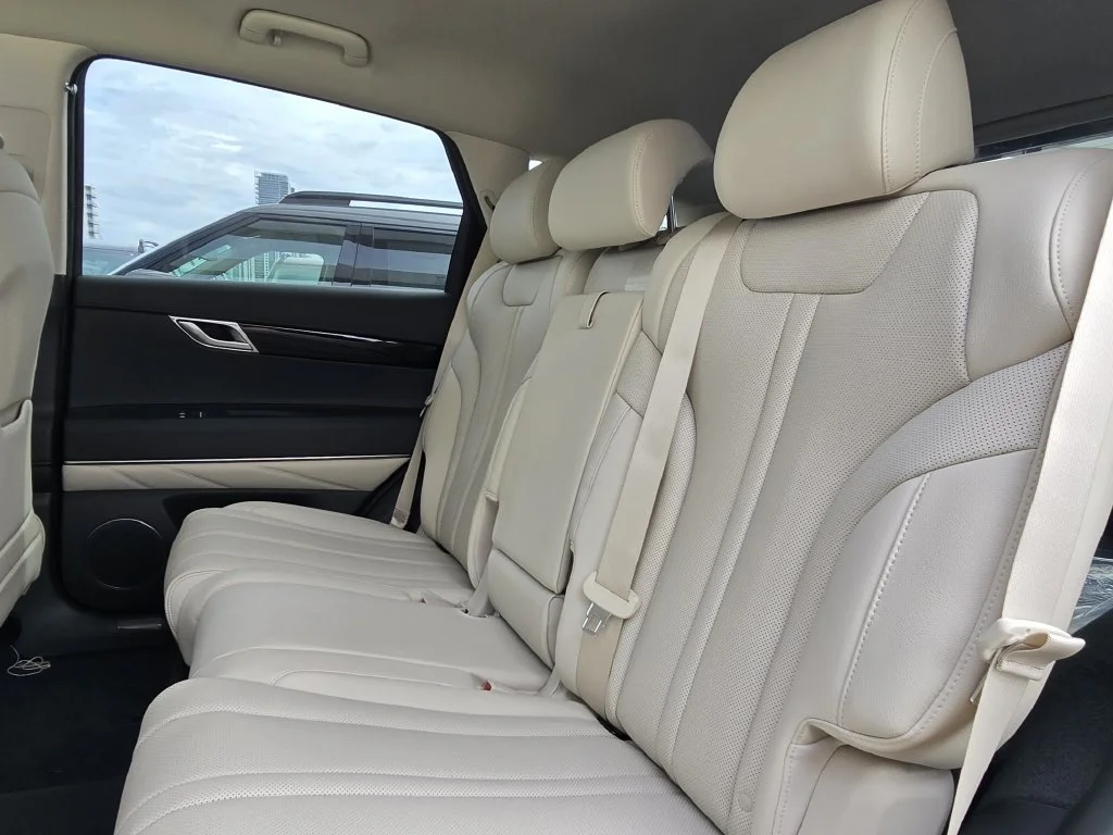 New 2027 Gray Genesis 2.5T image 10
