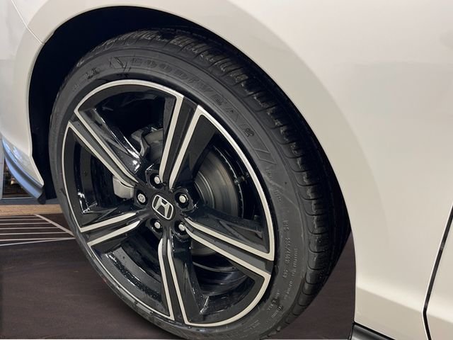 New 2026 Platinum White Pearl Honda SE image 10