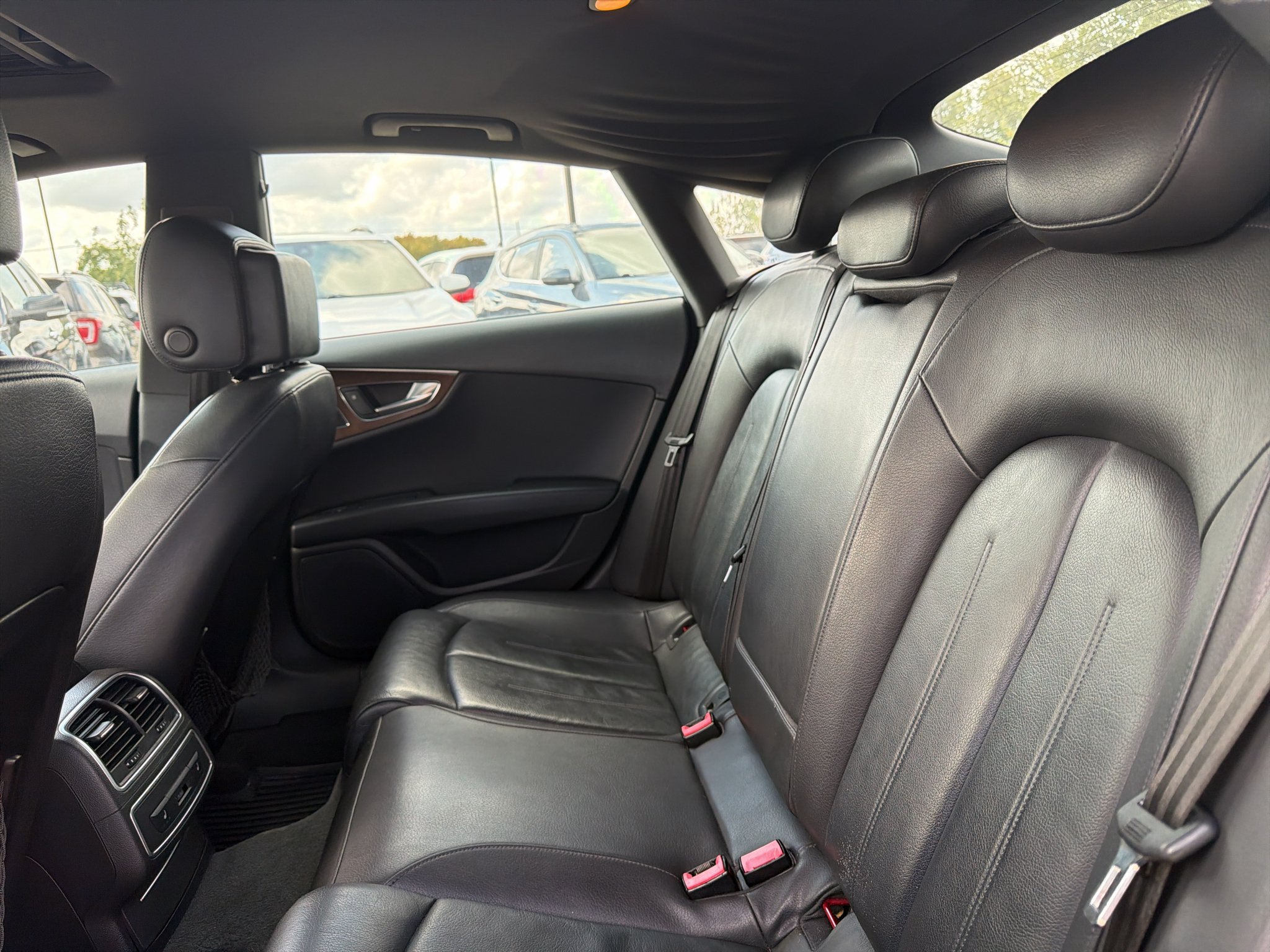 Used 2013 Garnet Red Pearl Effect Audi 3.0 Premium Plus image 23
