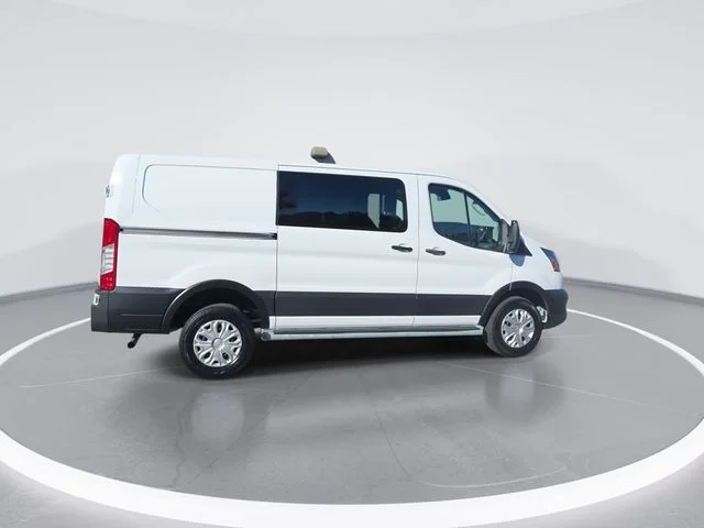 Used 2025 White Ford Base image 9