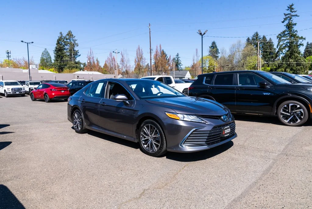 Used 2023 Gray Toyota XLE image 27