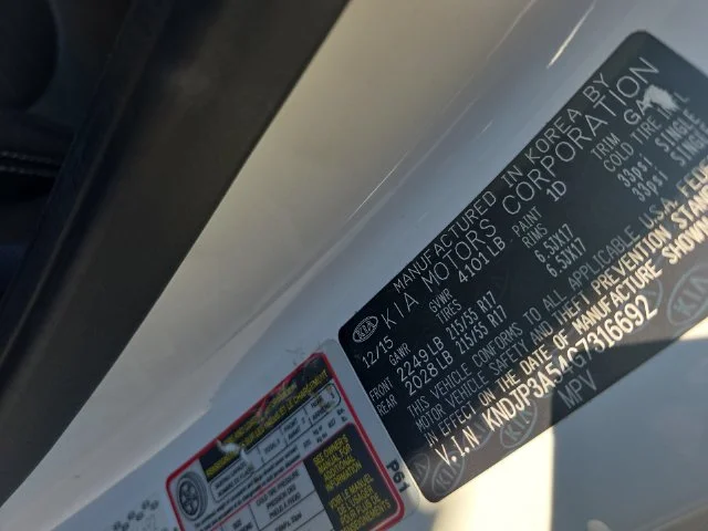 Used 2016 White Kia Plus image 36