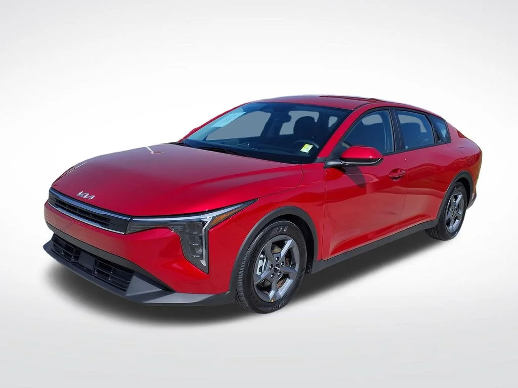 Used 2025 Red Kia LXS image 3