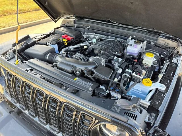New 2026 Black Clear-Coat Exterior Paint Jeep  image 24