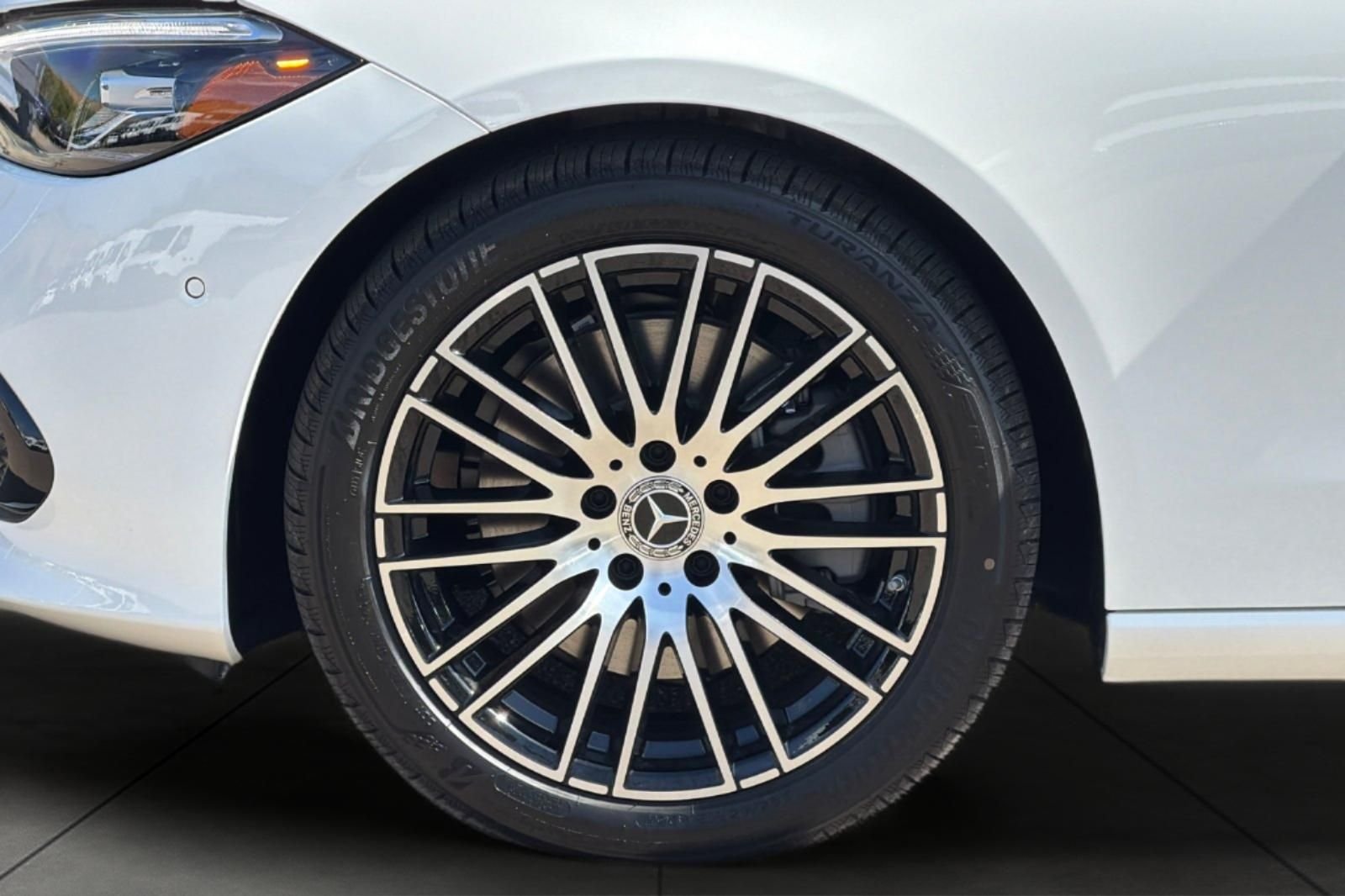 New 2026 Polar White Mercedes-Benz C 300 image 4