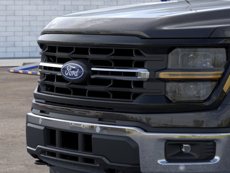 New 2026 Agate Black Metallic Ford XLT image 17