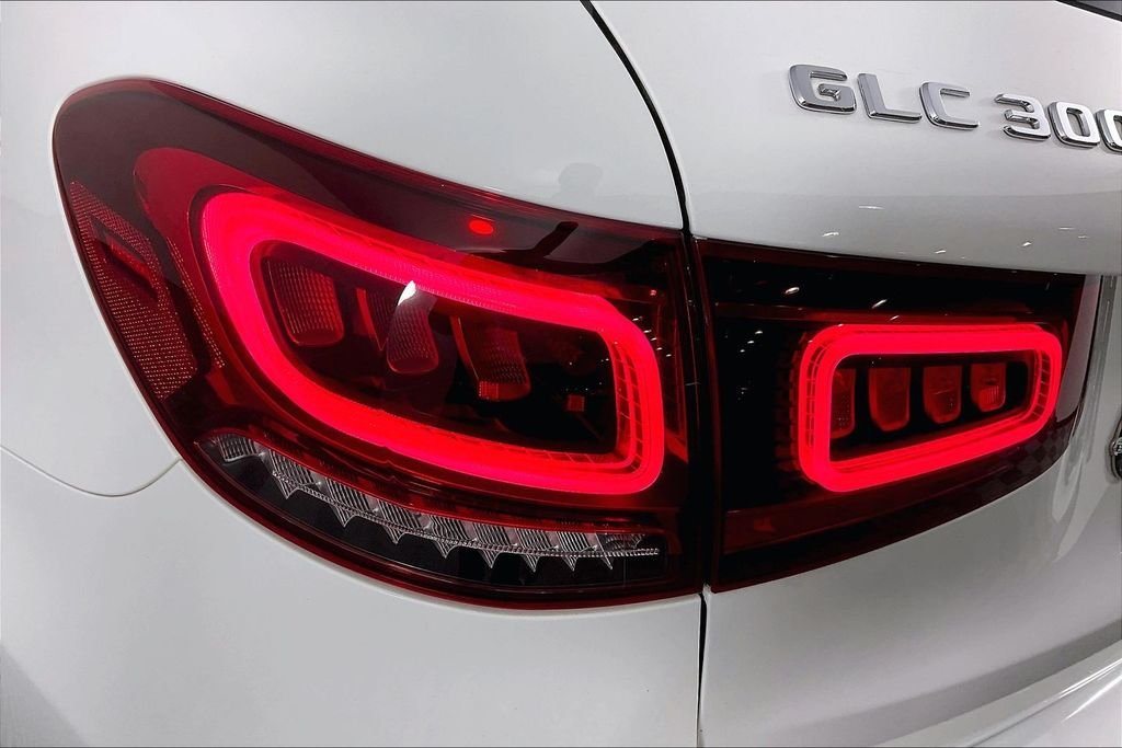 2022 Mercedes-Benz GLC GLC300 - Photo 24