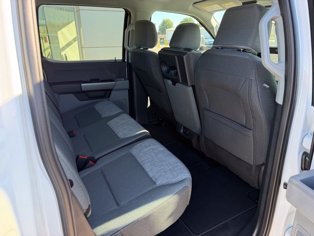 New 2026 Oxford White Ford F-250® XLT image 16