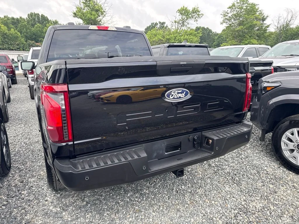 Used 2025 Black Ford XL image 4