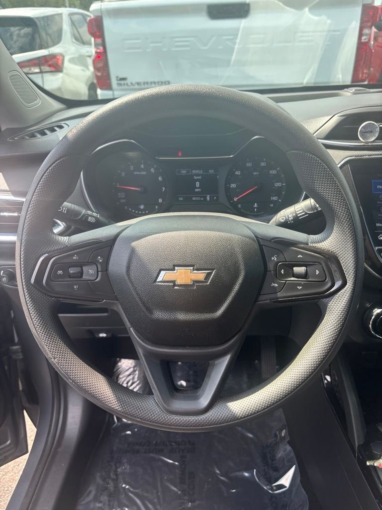 Used 2021 Gray Chevrolet LT image 5
