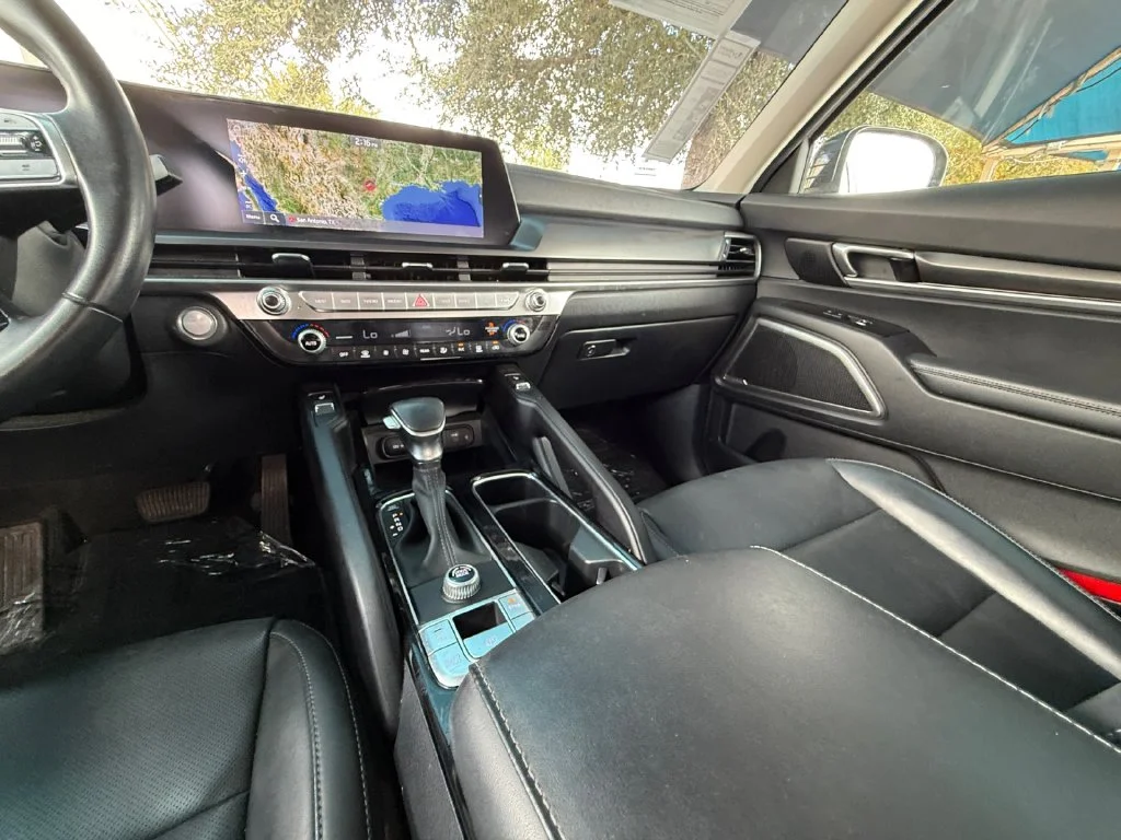 2025 Kia Telluride S - Photo 15