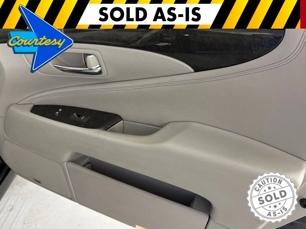 Certified Used 2010  Lexus 460 image 38