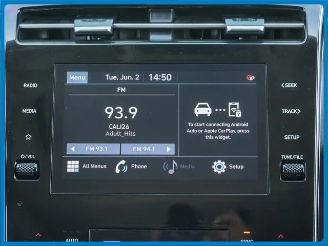 Used 2023 Black Hyundai SEL image 16