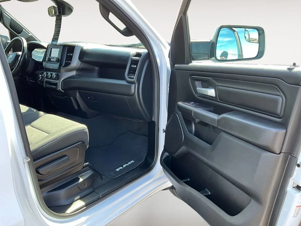 Used 2024 Bright White Ram Tradesman image 9
