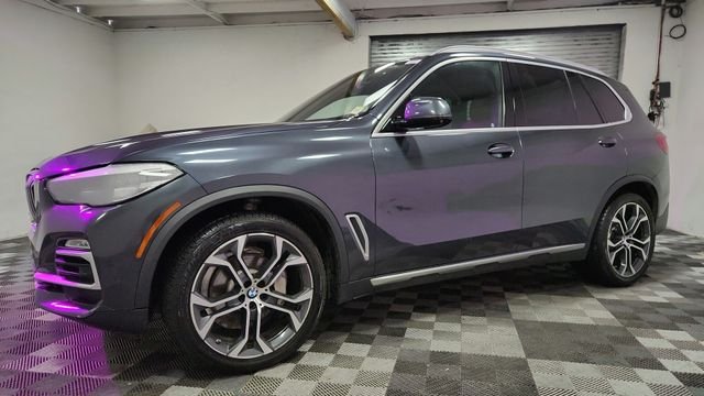 Used 2020 Gray BMW sDrive40i image 4
