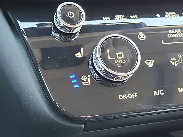 New 2027 GRAPHITE SHADOW INFINITI Luxe AWD image 31