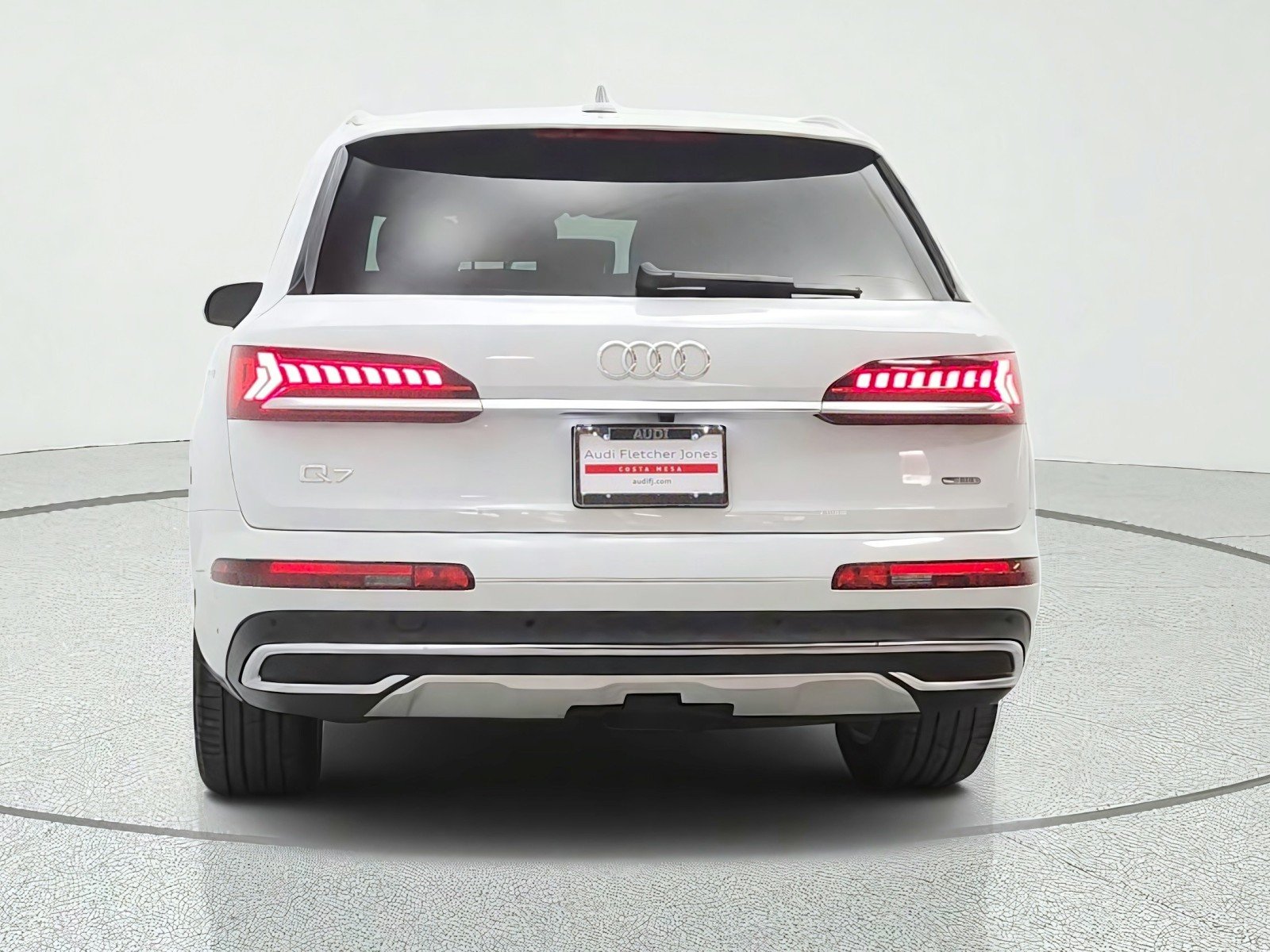 Used 2023 Glacier White Metallic Audi Premium Plus 55 TFSI quattro image 6