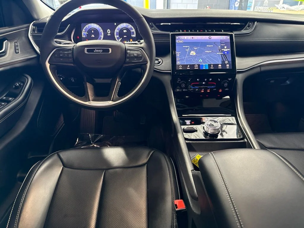 Used 2023 White Jeep Limited image 19