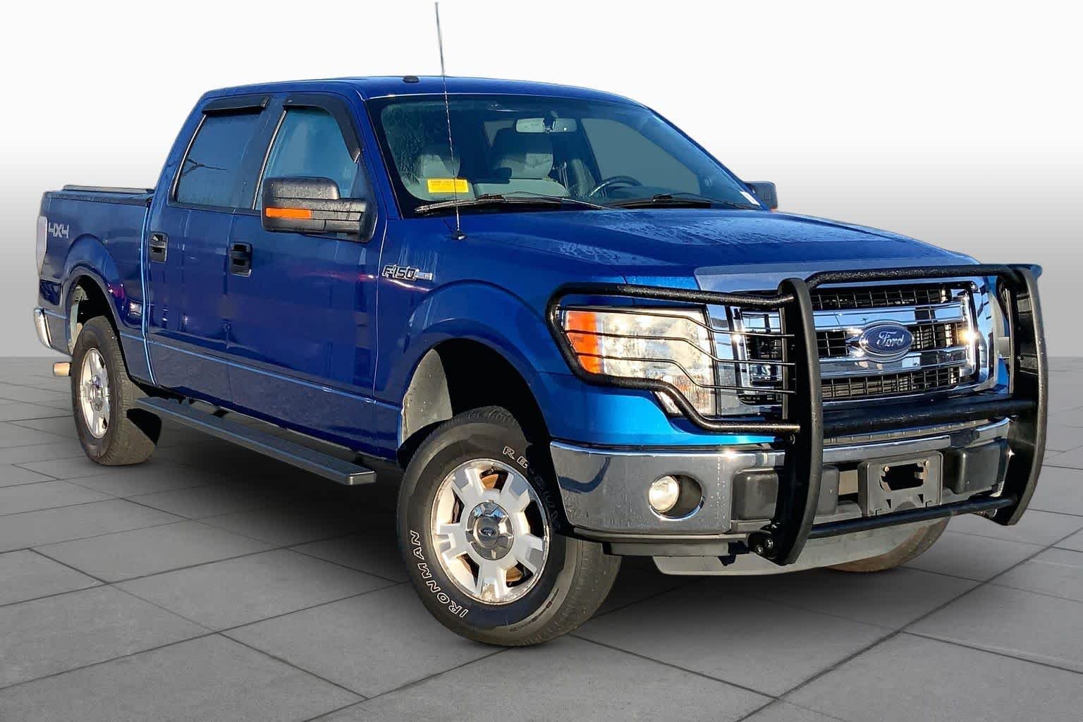Used 2014 Blue Flame Metallic Ford XLT image 3