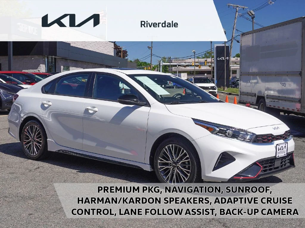 2023 Kia Forte GT-Line AT's photo