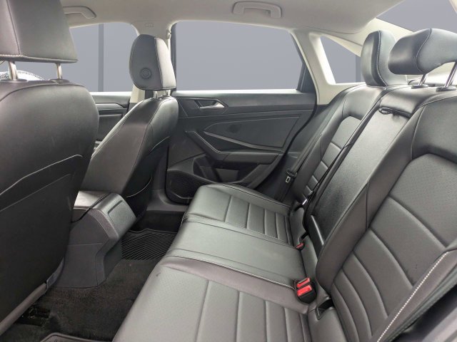 Used 2024  Volkswagen 1.5T SE image 12