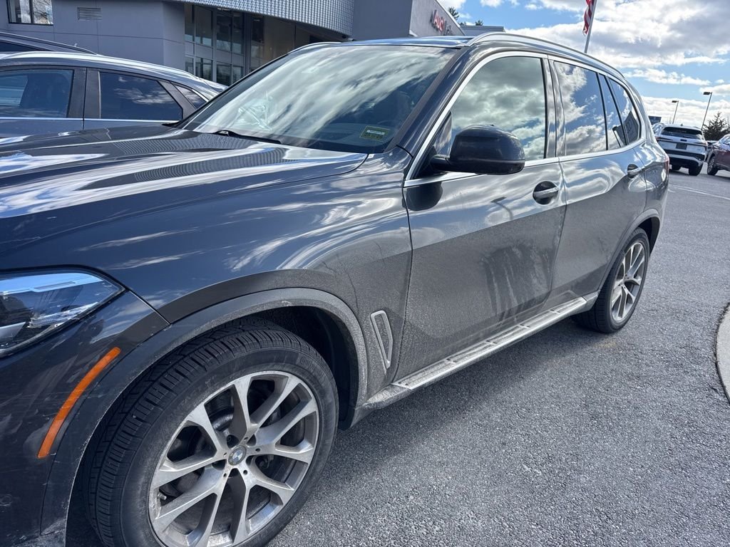 2022 BMW X5 xDrive40i's photo